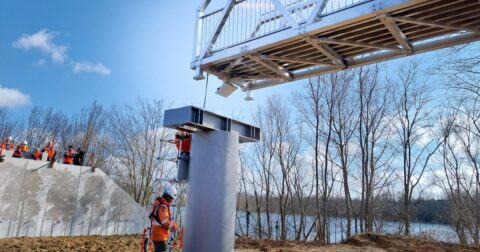 Photo de la passerelle entre le Bordelan et le Colombier